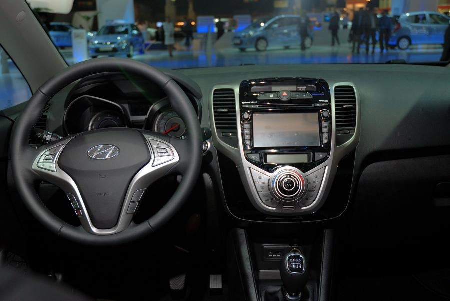  Hyundai ix20 Blue 2011 года  (фото 2 из 14)